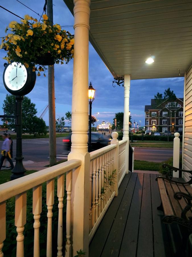 Inn On The Harbour تشارلوت تاون المظهر الخارجي الصورة